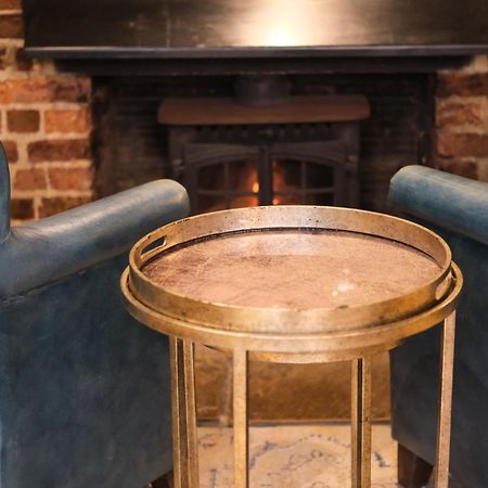 The Crown Inn Dial Post Horsham Buitenkant foto